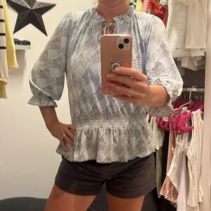 NWT MELLODAY Blouse